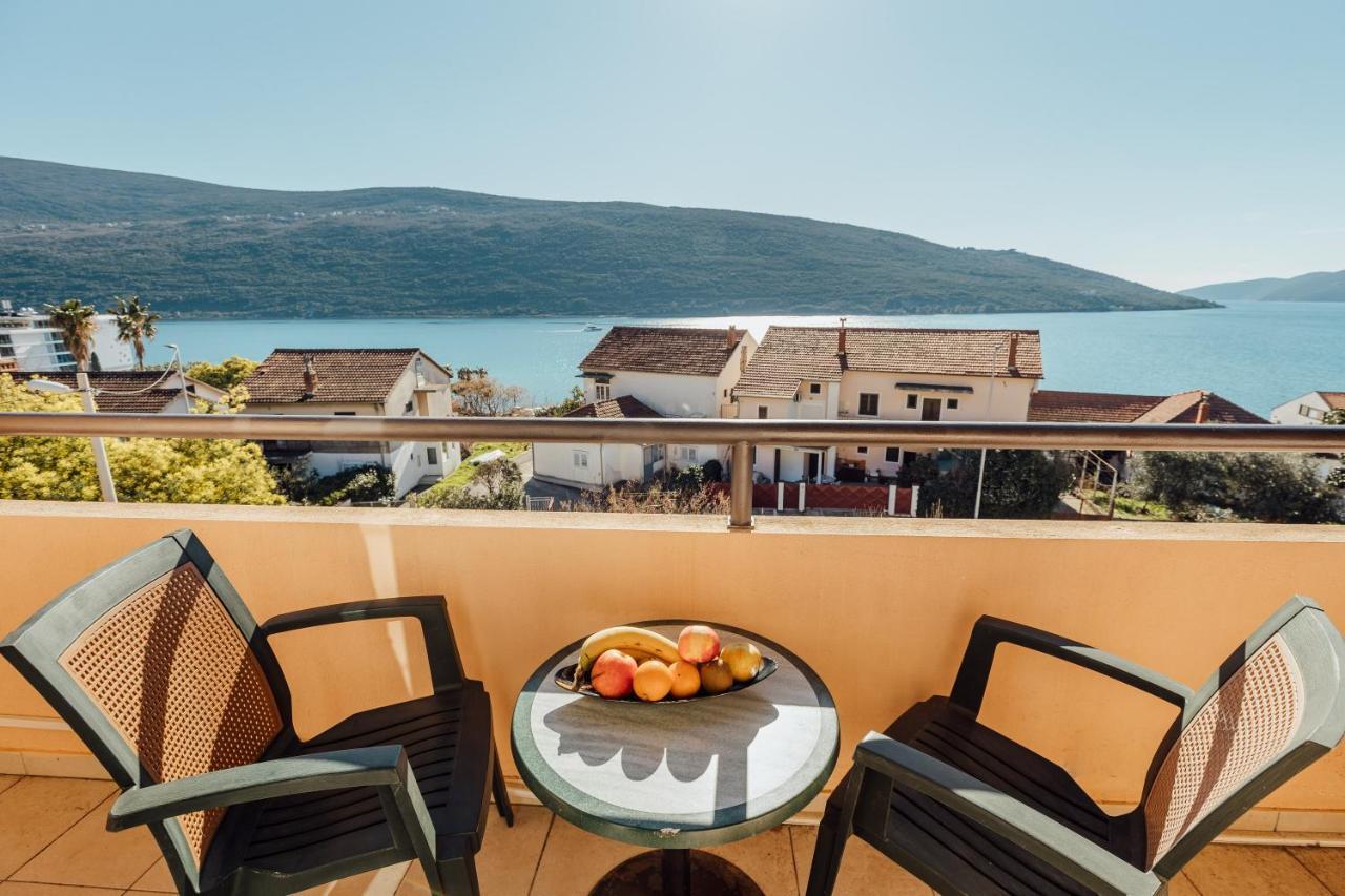 Apartmani Mara Kumbor Exterior foto